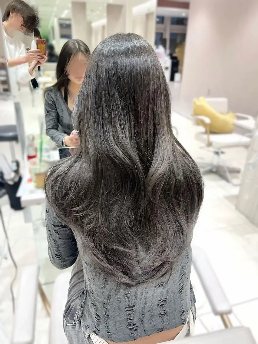 ロング 赤み消し透明感カラー 似合わせ前髪柴田礼空のヘアスタイル