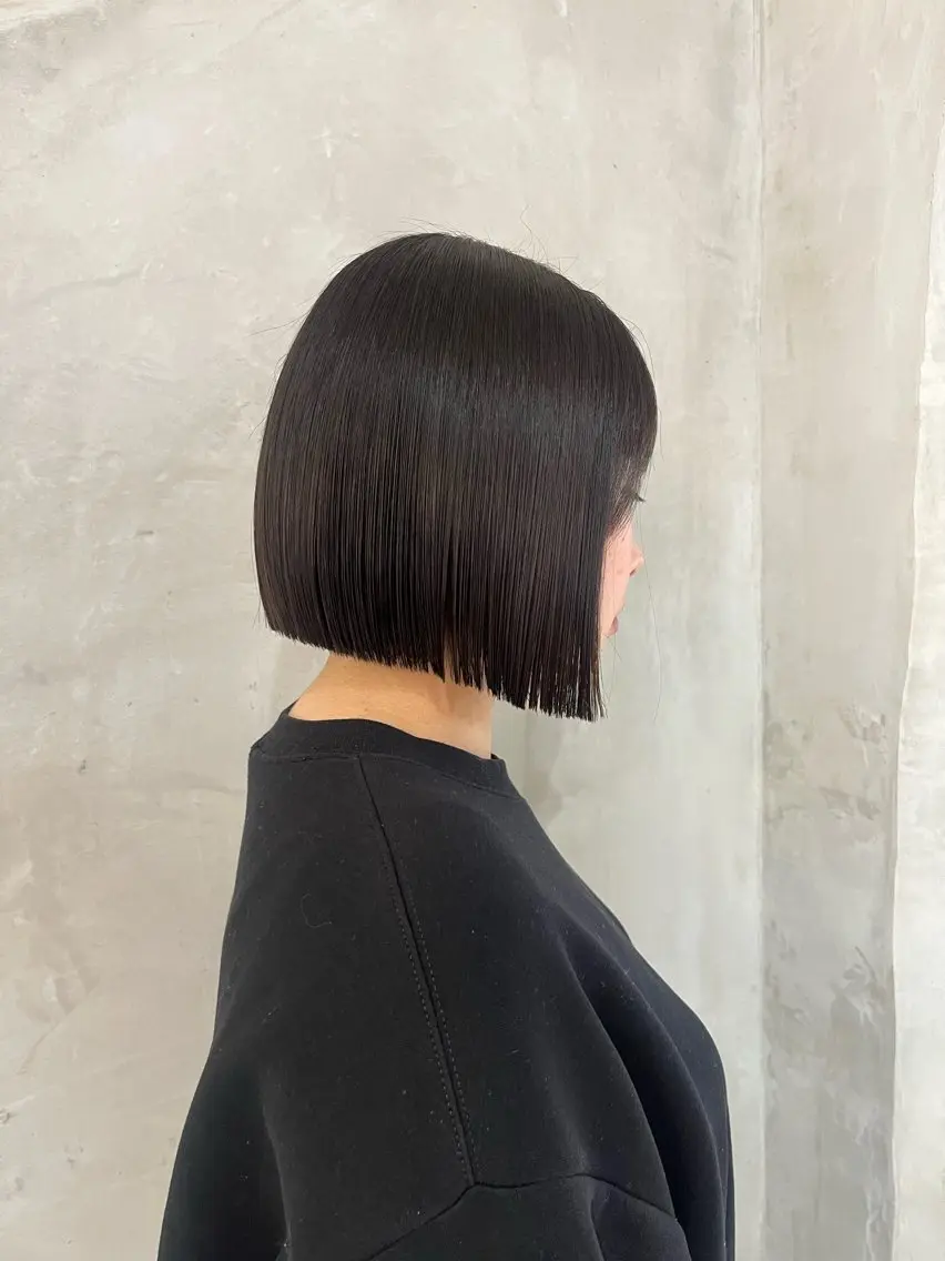 ミディアム カット トリートメント 切りっぱなしボブ/ 艶カラー/綾莉のヘアスタイル