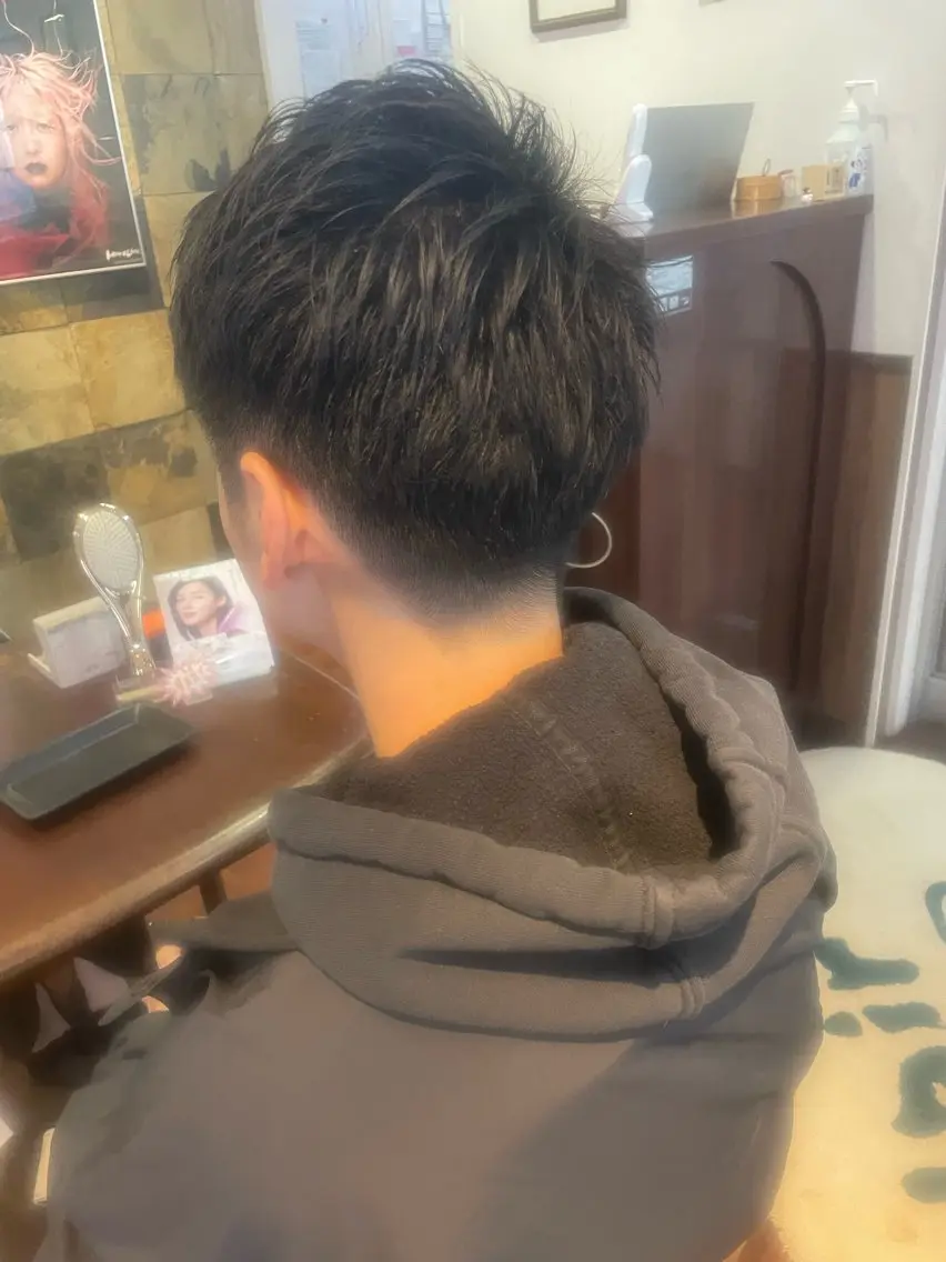 ショート メンズ アップバング 福見 美保のヘアスタイル