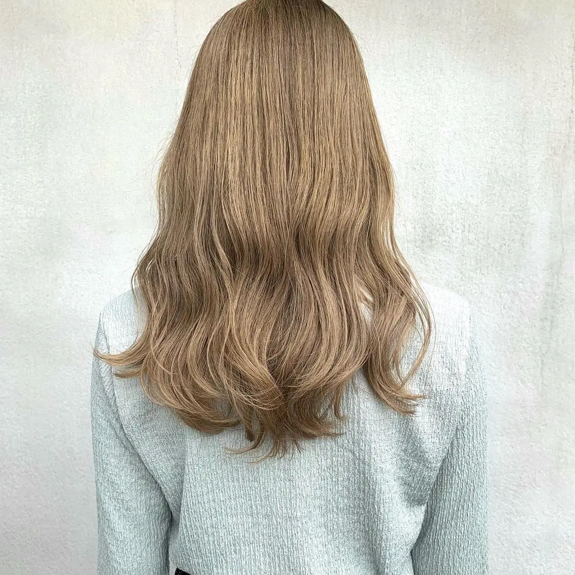 カラー 塚本 悠里のヘアスタイル