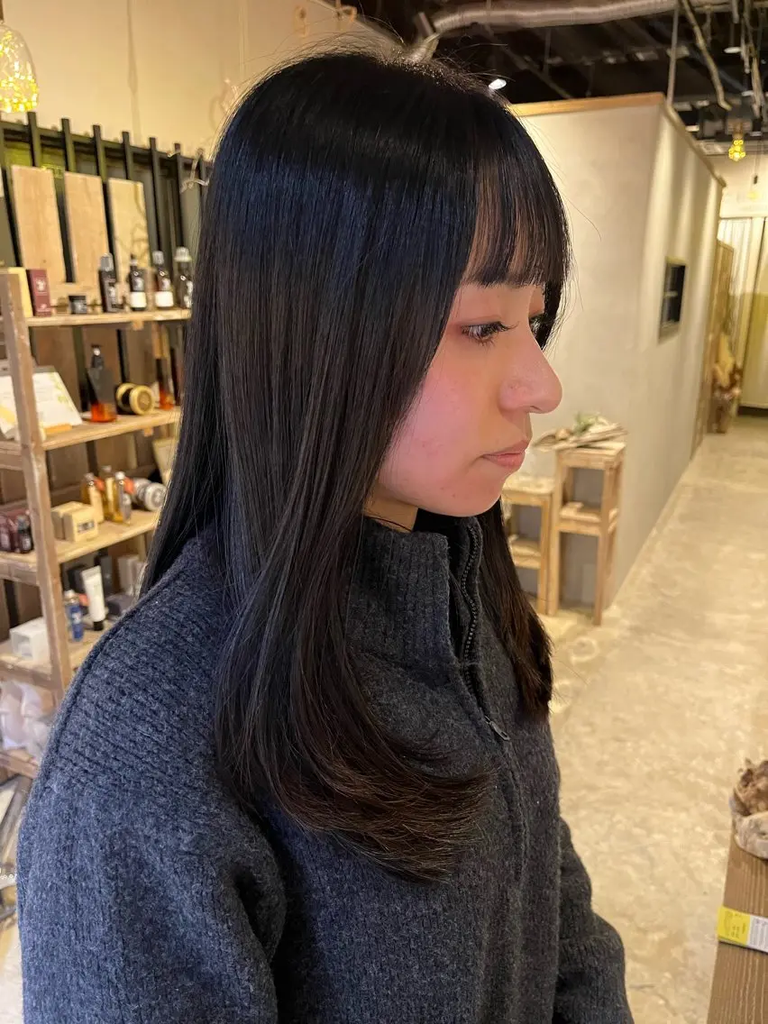 ロング 顔周りカット レイヤーカット LoE[ロエ]桃井 香菜子のヘアスタイル