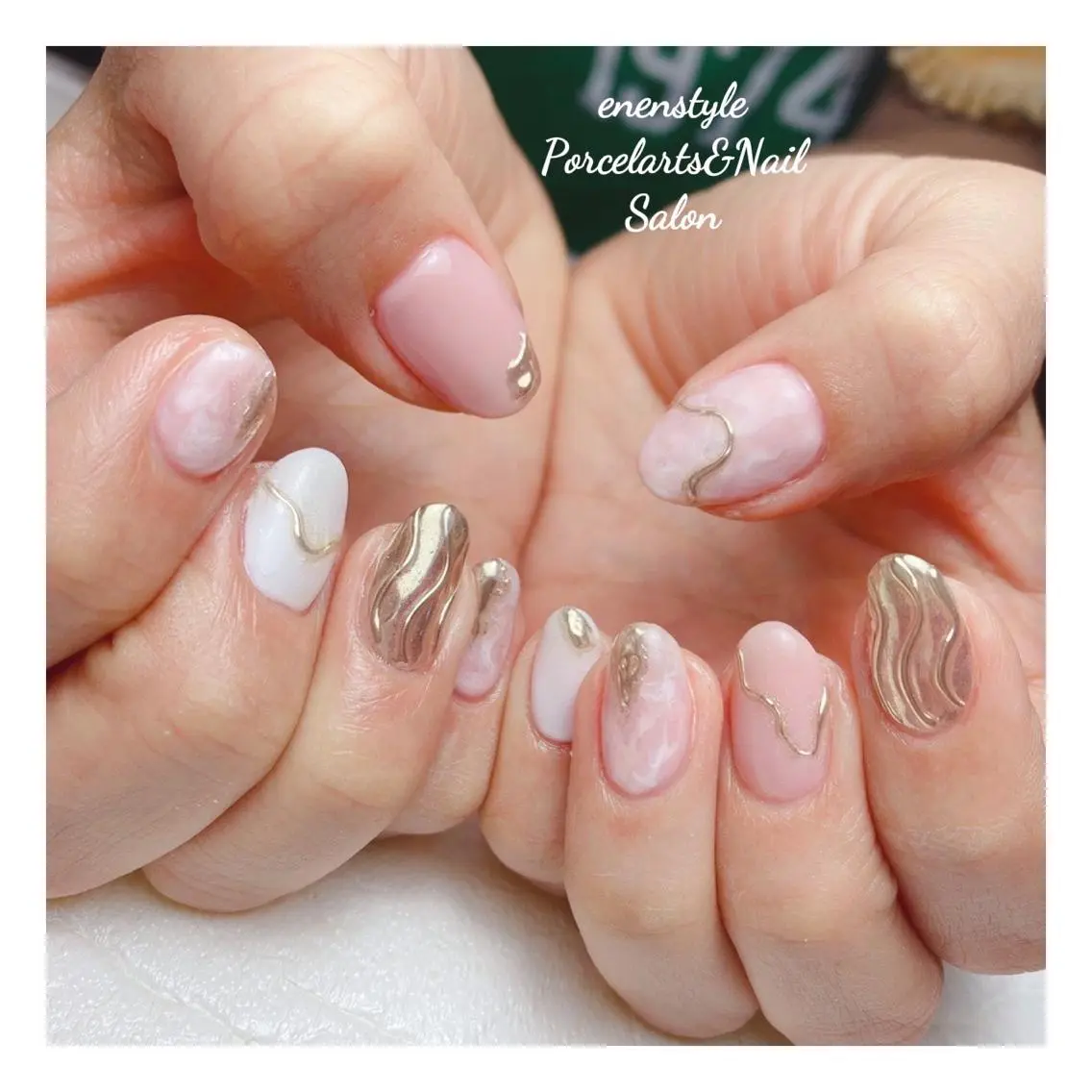 ミディアム ネイル 🐾enen style 🐾のネイルデザイン