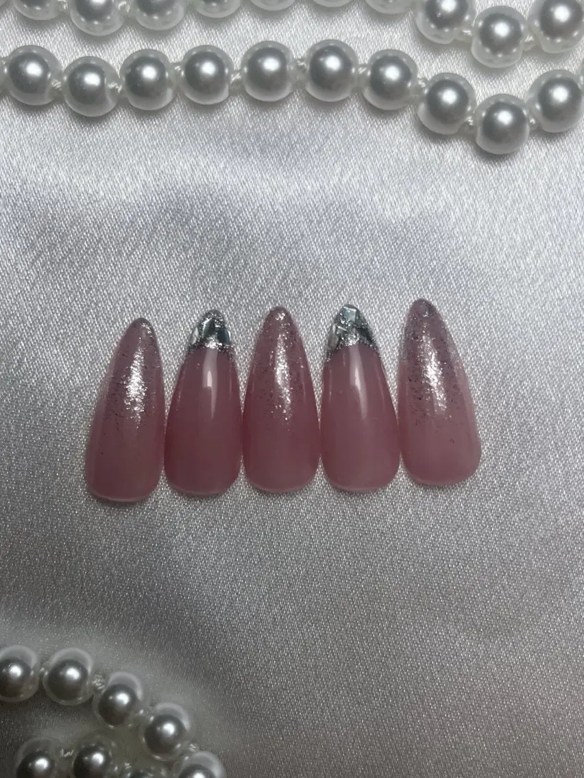 ネイル ガーリー シンプルネイル ワンホンネイル ハンドネイル Swan Nailのネイルデザイン