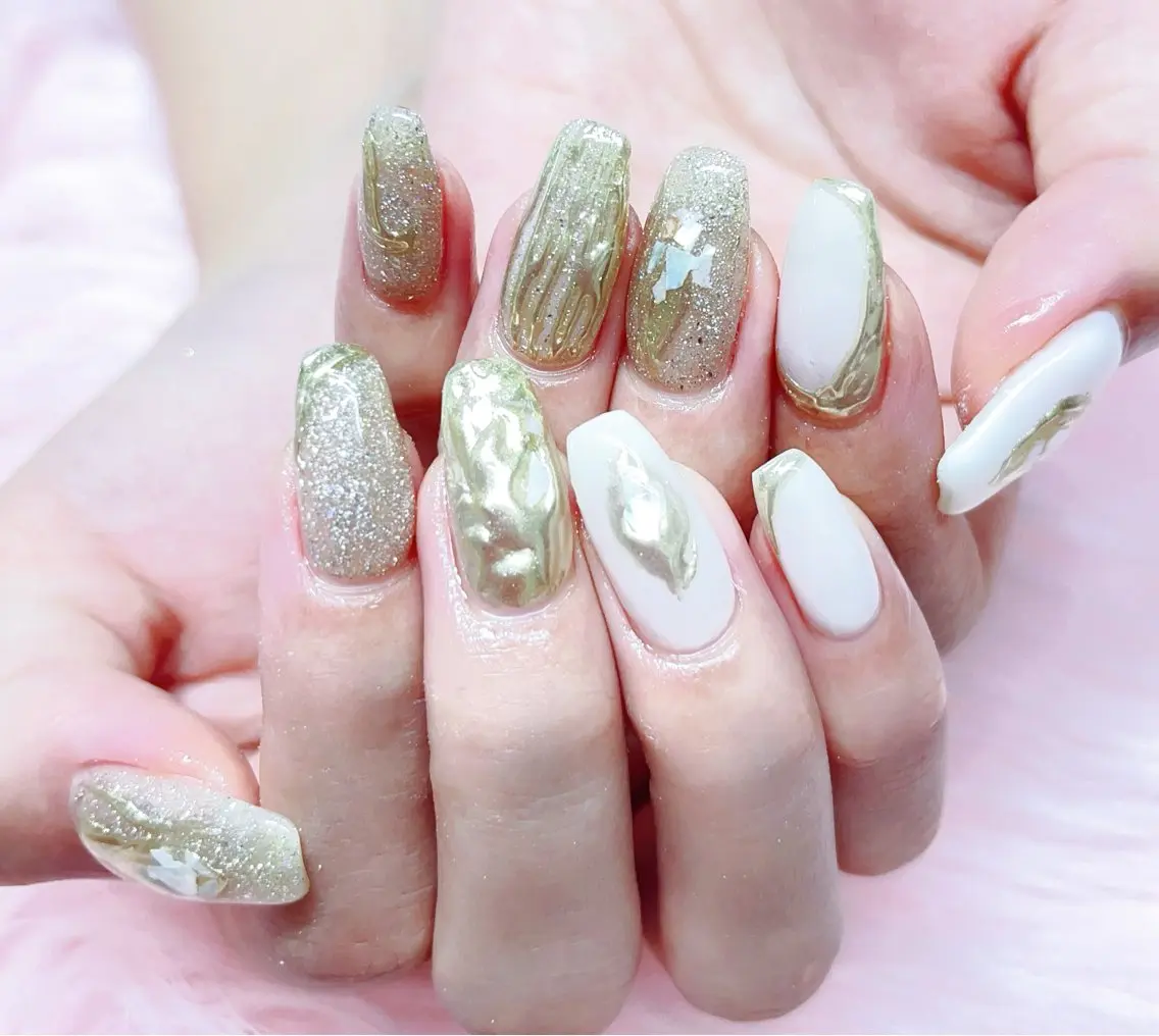 ネイル フットネイル フレンチネイル ジェルネイル ゴージャス ハート ハンドネイル MoonNail ユリ🌸のネイルデザイン