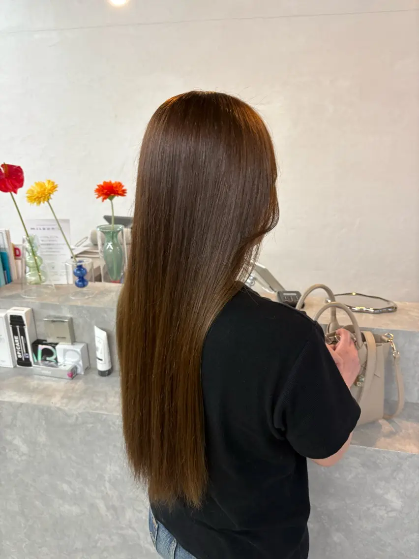 ロング カラー ヘアカラー miloc sayaのヘアスタイル