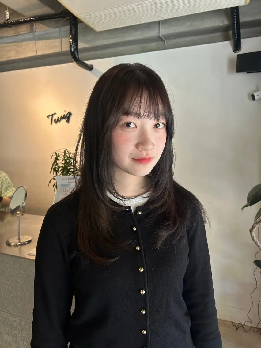 ロング カラー ブラウンカラー レイヤーカット カット ヘアカラー トリートメント twig 山田 永嶋芽衣のヘアスタイル