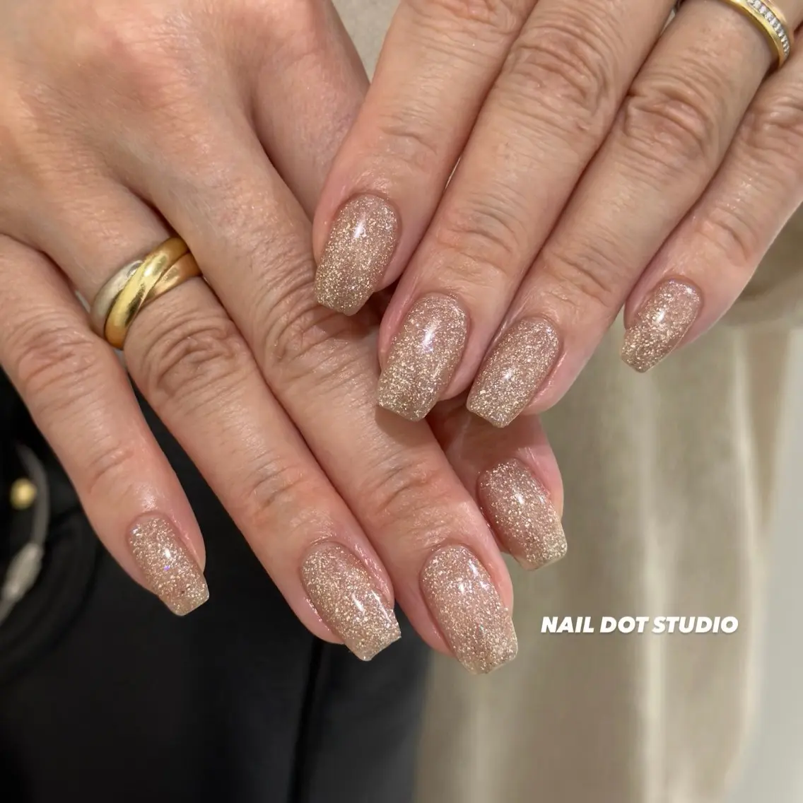 ネイル ハンドネイル NAILDOTSTU DIO SEINAのネイルデザイン