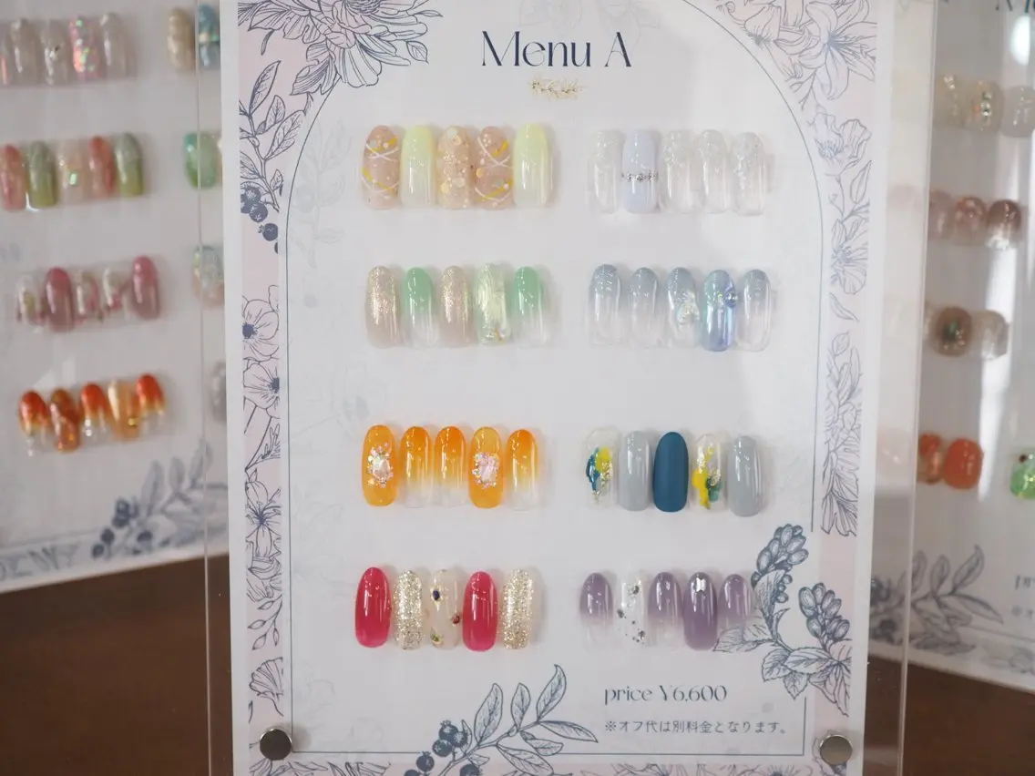ネイル ハンドネイル glaNje aoiのネイルデザイン