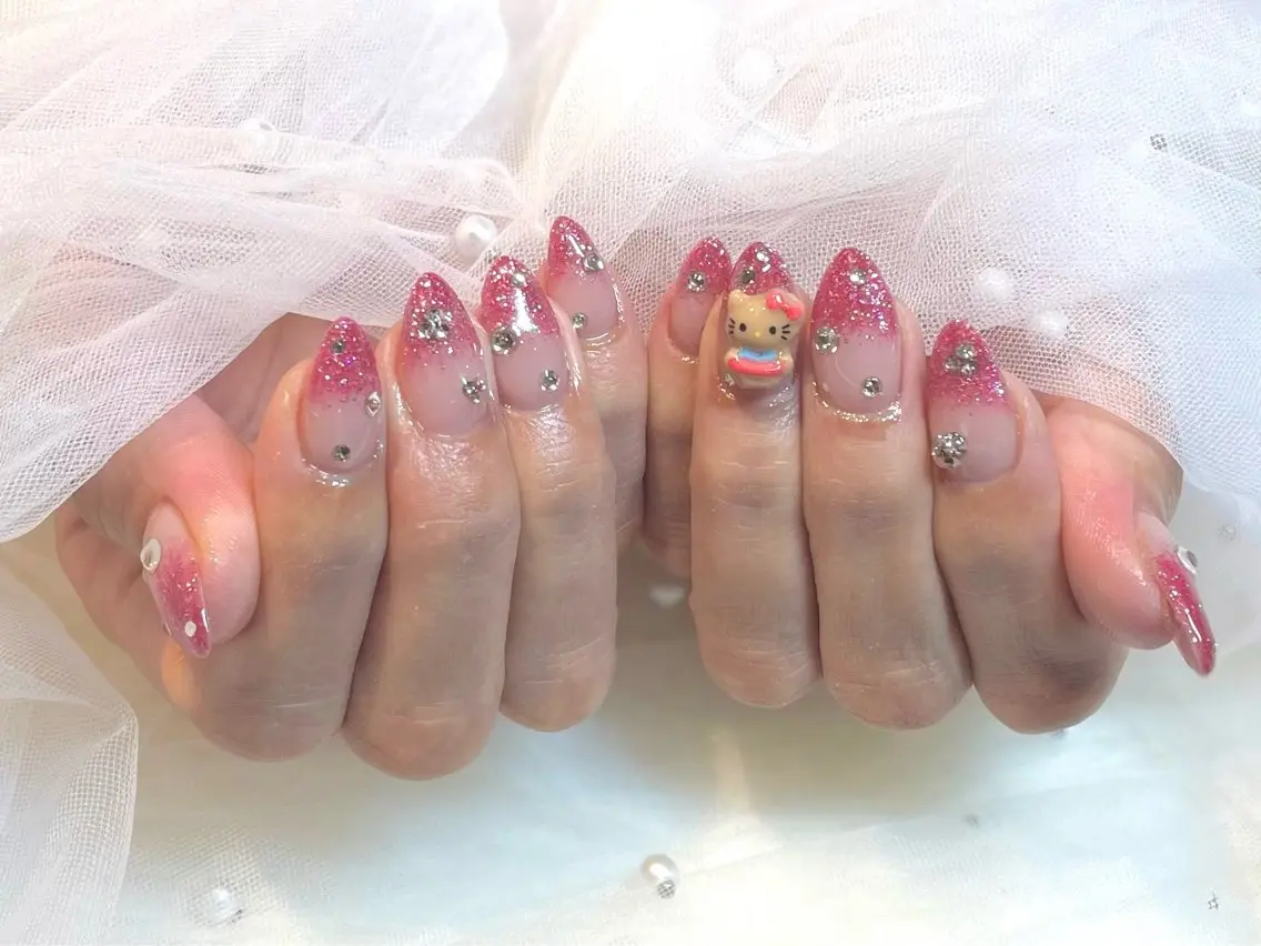 ネイル グラデーション ラメ(グリッター) ピンク ハンドネイル ANDY💫 KANONのネイルデザイン