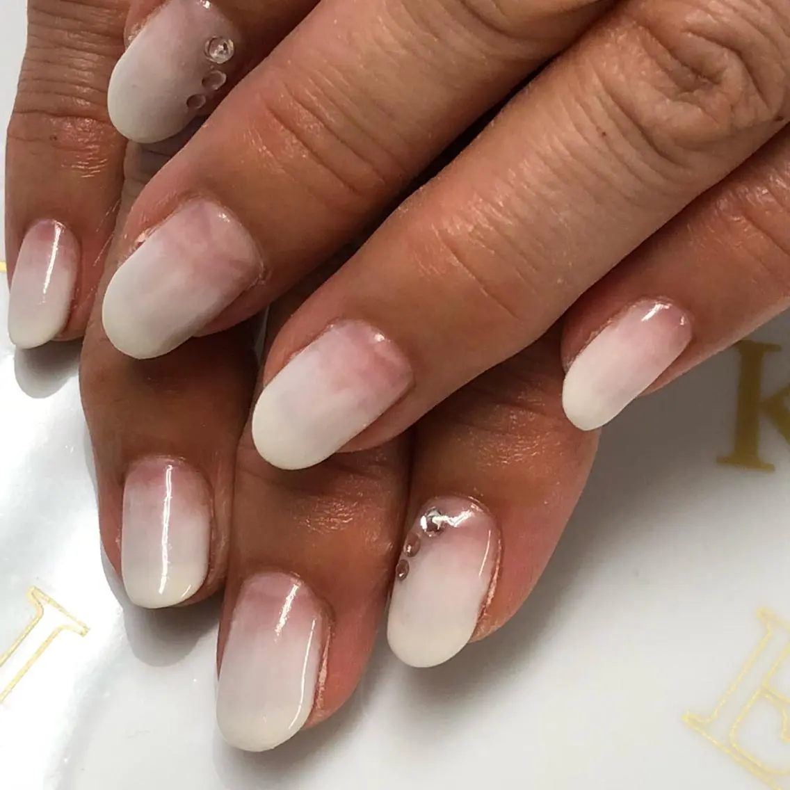 ネイル カジュアル オフィスネイル KIREIE NAILSのネイルデザイン