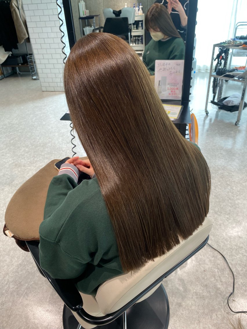 ロング SALOWIN◽ Ichika のヘアスタイル