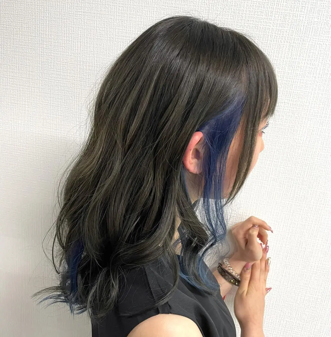 ロング カラー ヘアアレンジ ブルーカラー グレージュ オリーブグレージュ オリーブグレー ヘアカラー トリートメント RAIA💎ケア ブリーチ＆パーマ💎のヘアスタイル