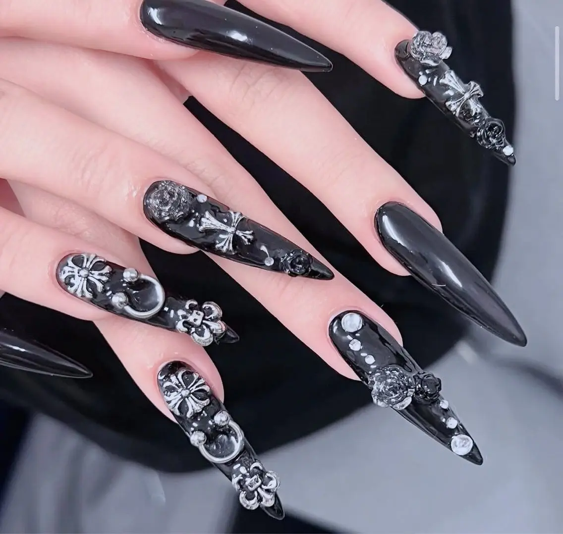 ネイル フレンチネイル ジェルネイル ガラスフレンチ ハロウィン ハート ハンドネイル H.baby Nail Salonのネイルデザイン