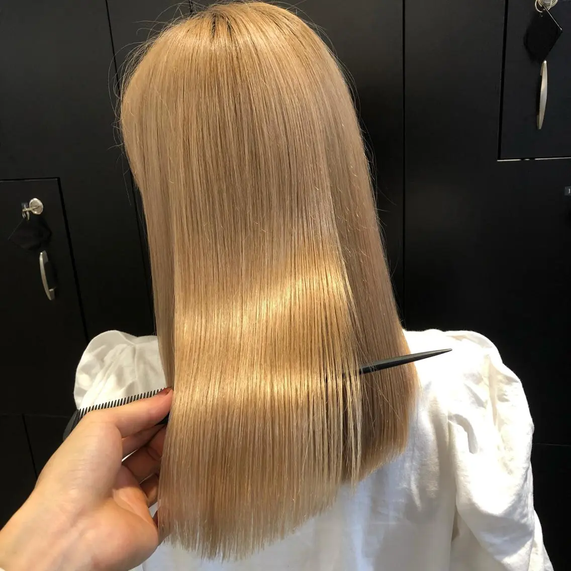 ロング カラー ヘアアレンジ 🧸ハイトーン🧸 ゆっきー🧸のヘアスタイル