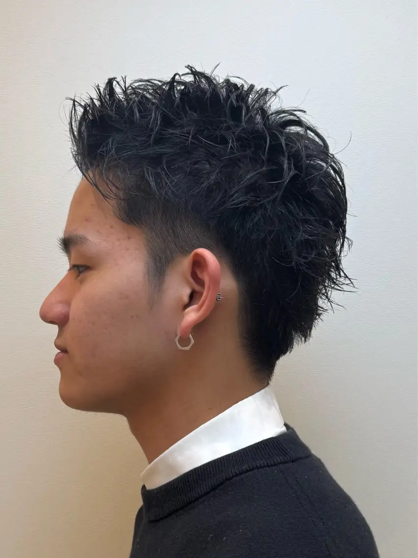 メンズ スパイキーショート パーマ特化 山本悠世のヘアスタイル