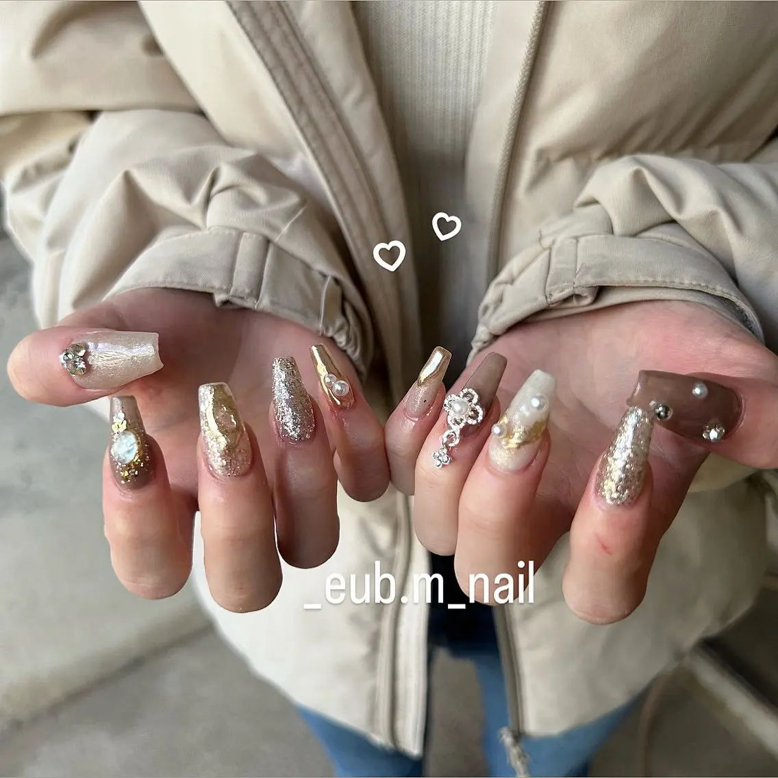 ネイル ブラウン ゴールド ミラーネイル ニュアンスネイル ホワイト ハンドネイル 深夜ネイルサロン eub.m_nailのネイルデザイン