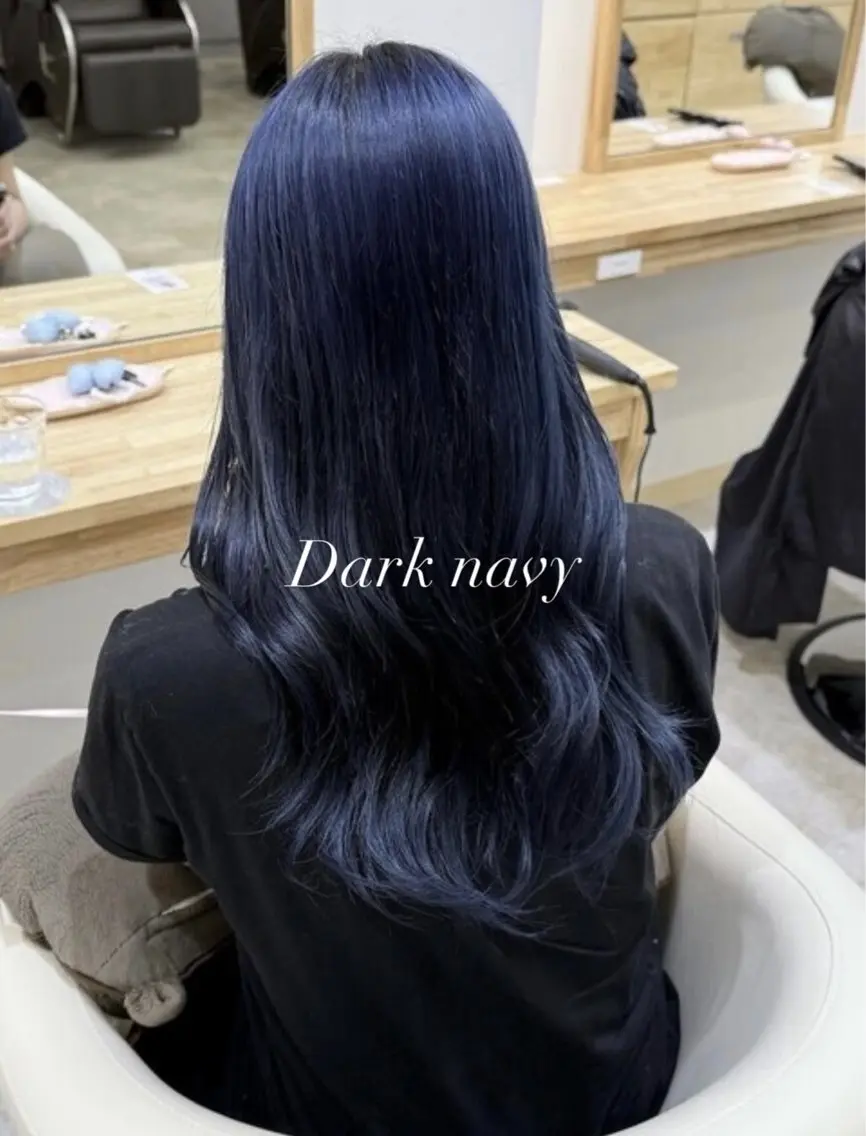 ロング カラー ブリーチ 透明感カラー ネイビーカラー カット ヘアカラー トリートメント 透明感/レイヤー/ 縮毛矯正/ほのか🍪のヘアスタイル