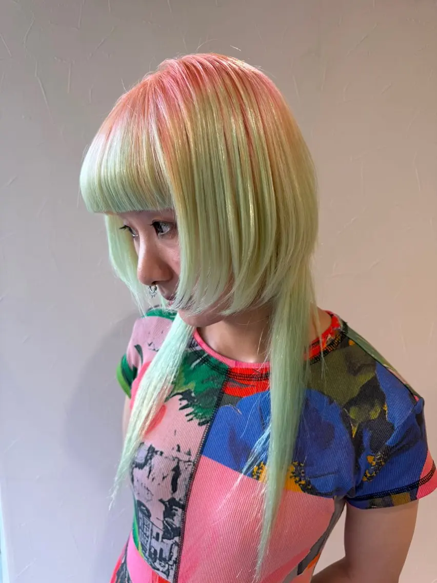 ミディアム カット ヘアカラー トリートメント 千葉ハイトーンカラー KASUMIのヘアスタイル
