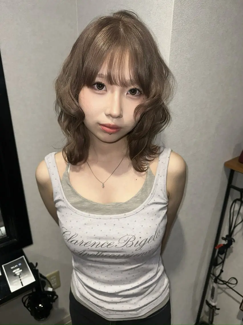 ミディアム ヘアカラー ヘアセット 梅田/カラーモデル /ハイトーン/Ubuのヘアスタイル