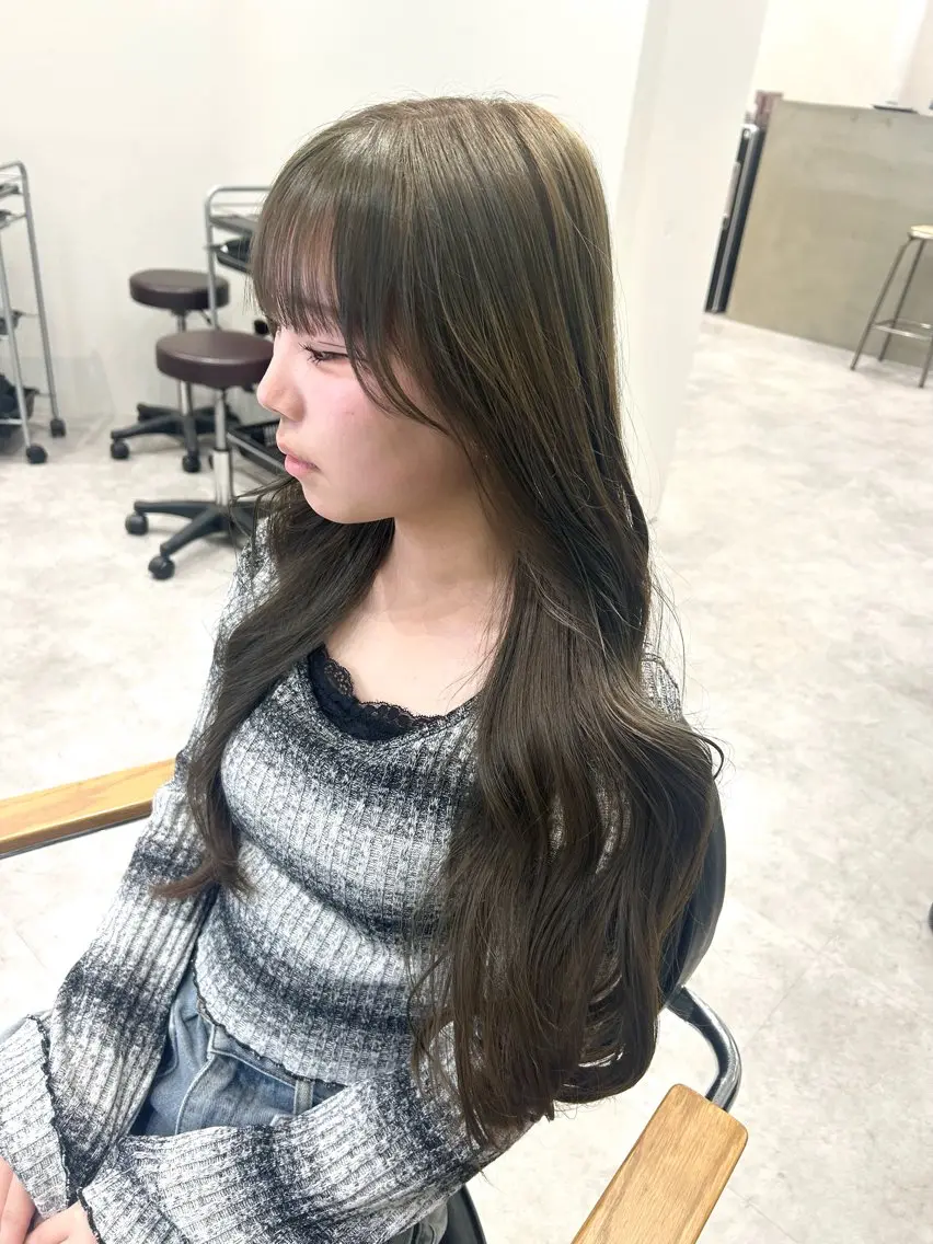 ロング カラー ヘアアレンジ グレージュ オリーブグレージュ オリーブグレー ヘアカラー ボブ /ニュアンス/ satomi🧸💖のヘアスタイル