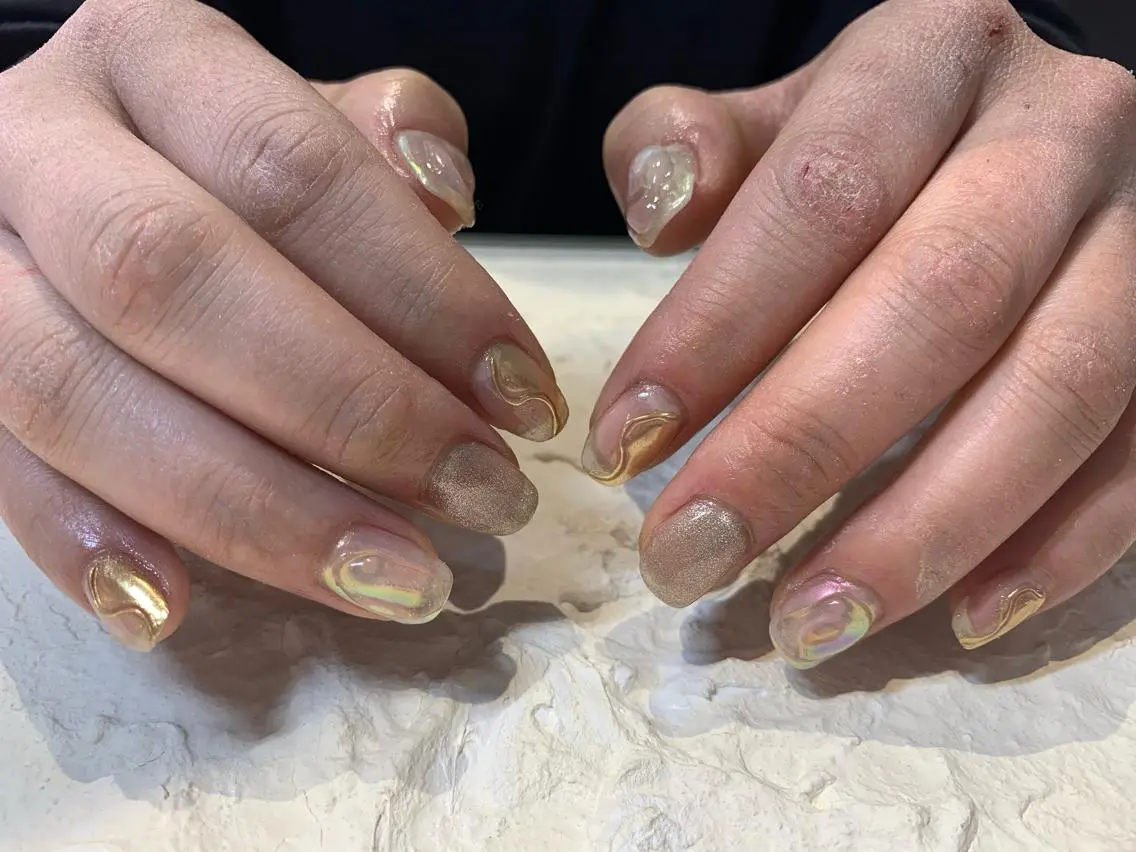 ネイル ニュアンスネイル マキノ ユイのネイルデザイン