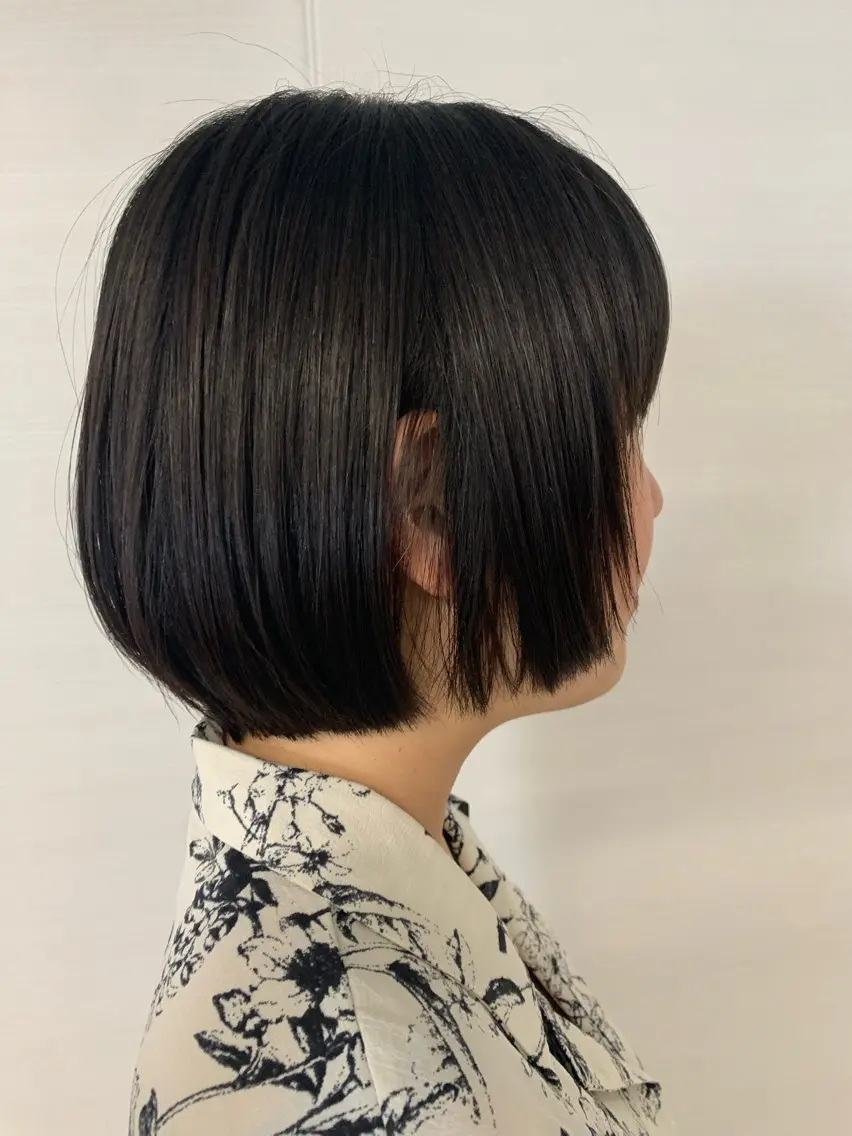 ミディアム 🍃 𝙍𝙀𝙉𝘼のヘアスタイル