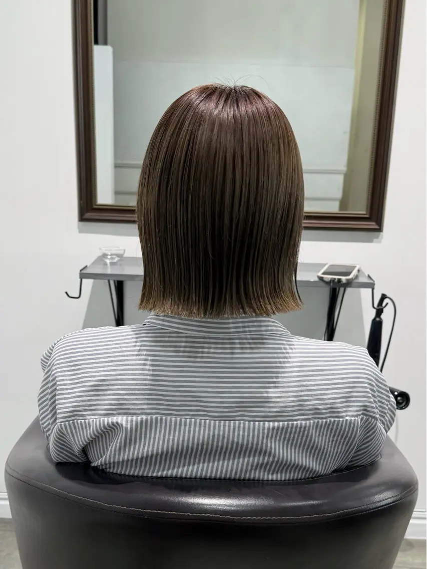 ショート ヘアカラー ili kousukeのヘアスタイル