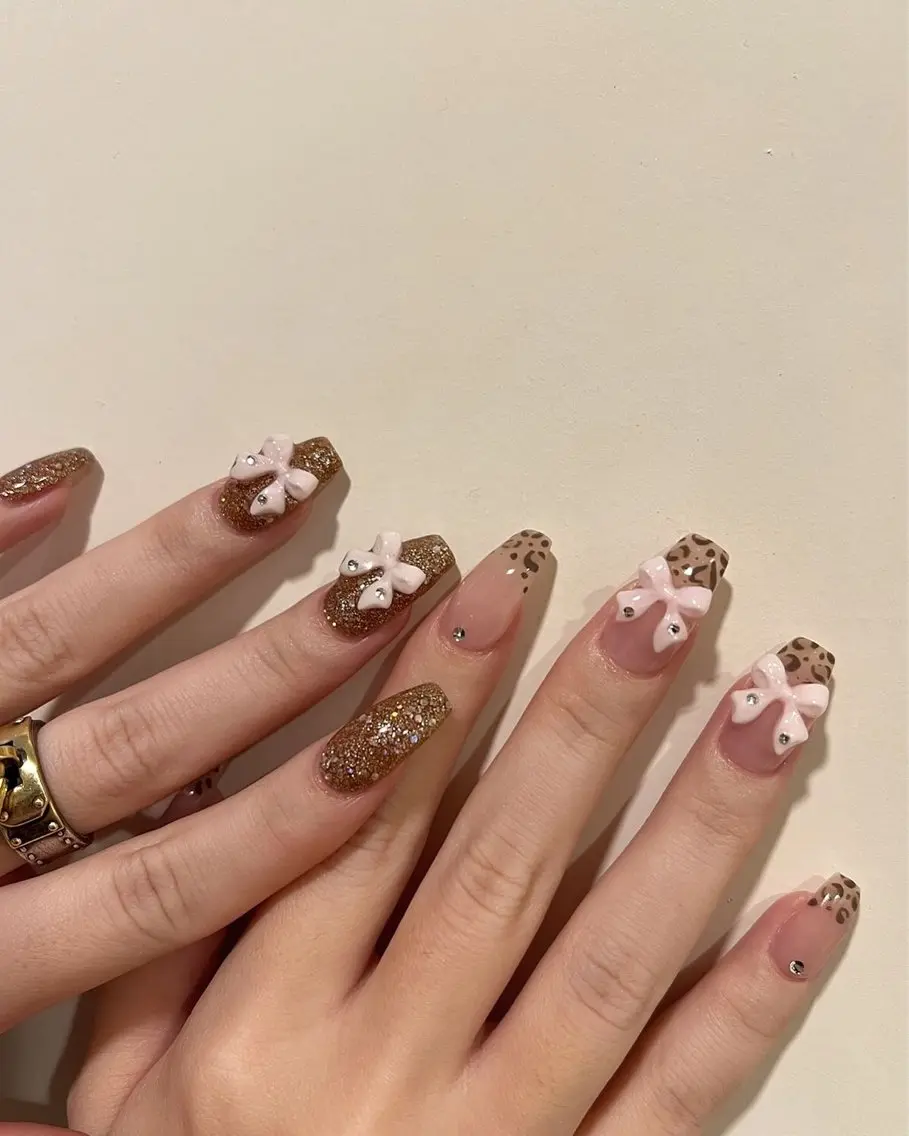 ネイル グラデーション ラメ(グリッター) マグネットネイル ミラーネイル ニュアンスネイル ハンドネイル Lumi de nailsのネイルデザイン