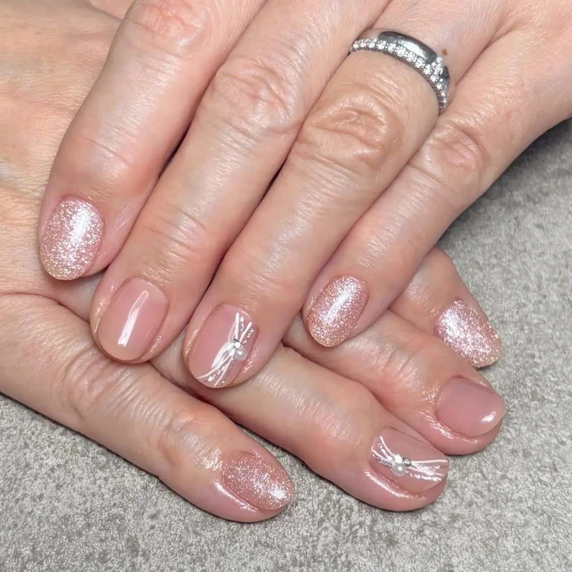 ネイル ハンドネイル nailroom DIASOMNIAのネイルデザイン