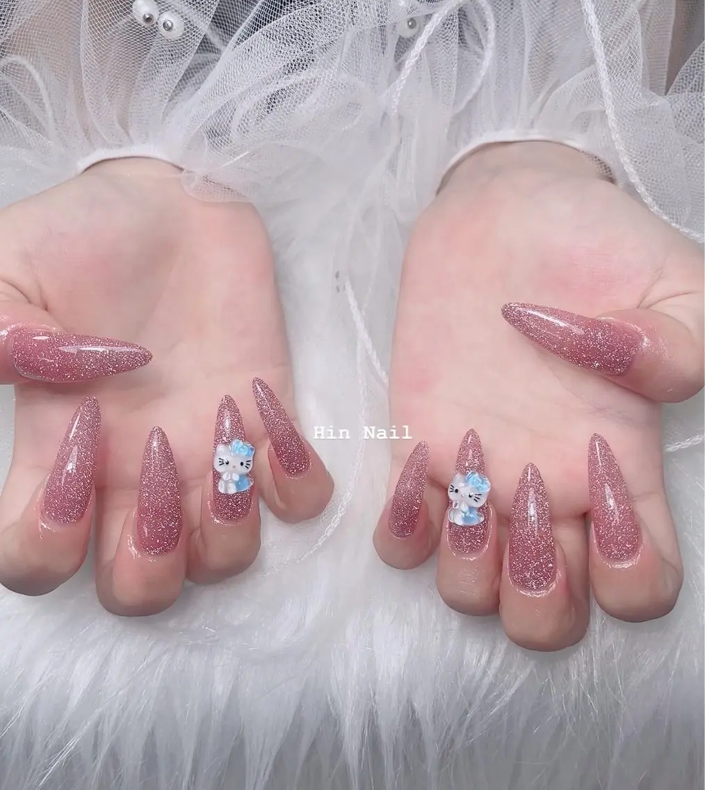 ネイル ハンドネイル HIN NAILのネイルデザイン