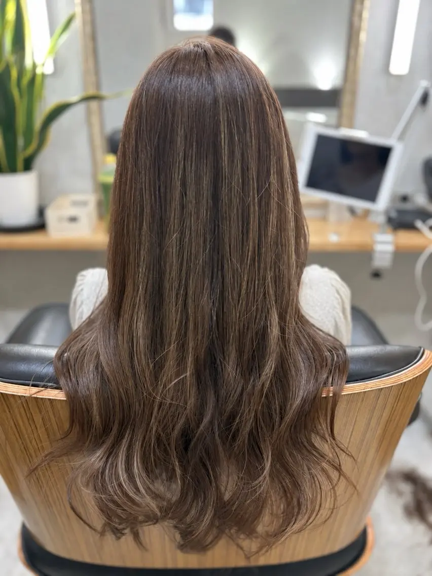 ロング カット ヘアカラー 白鳥 正孝のヘアスタイル