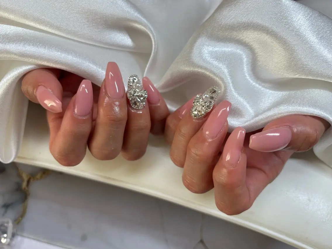 ネイル リボン 門真市ネイルサロン♡ KUMI.HANAのネイルデザイン