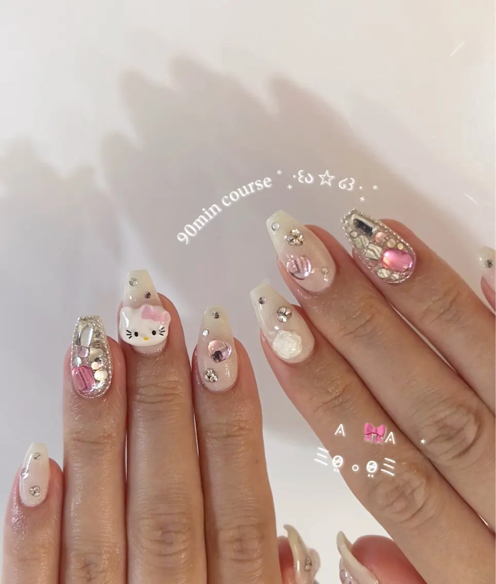 ネイル ハンドネイル ViViA momokaのネイルデザイン
