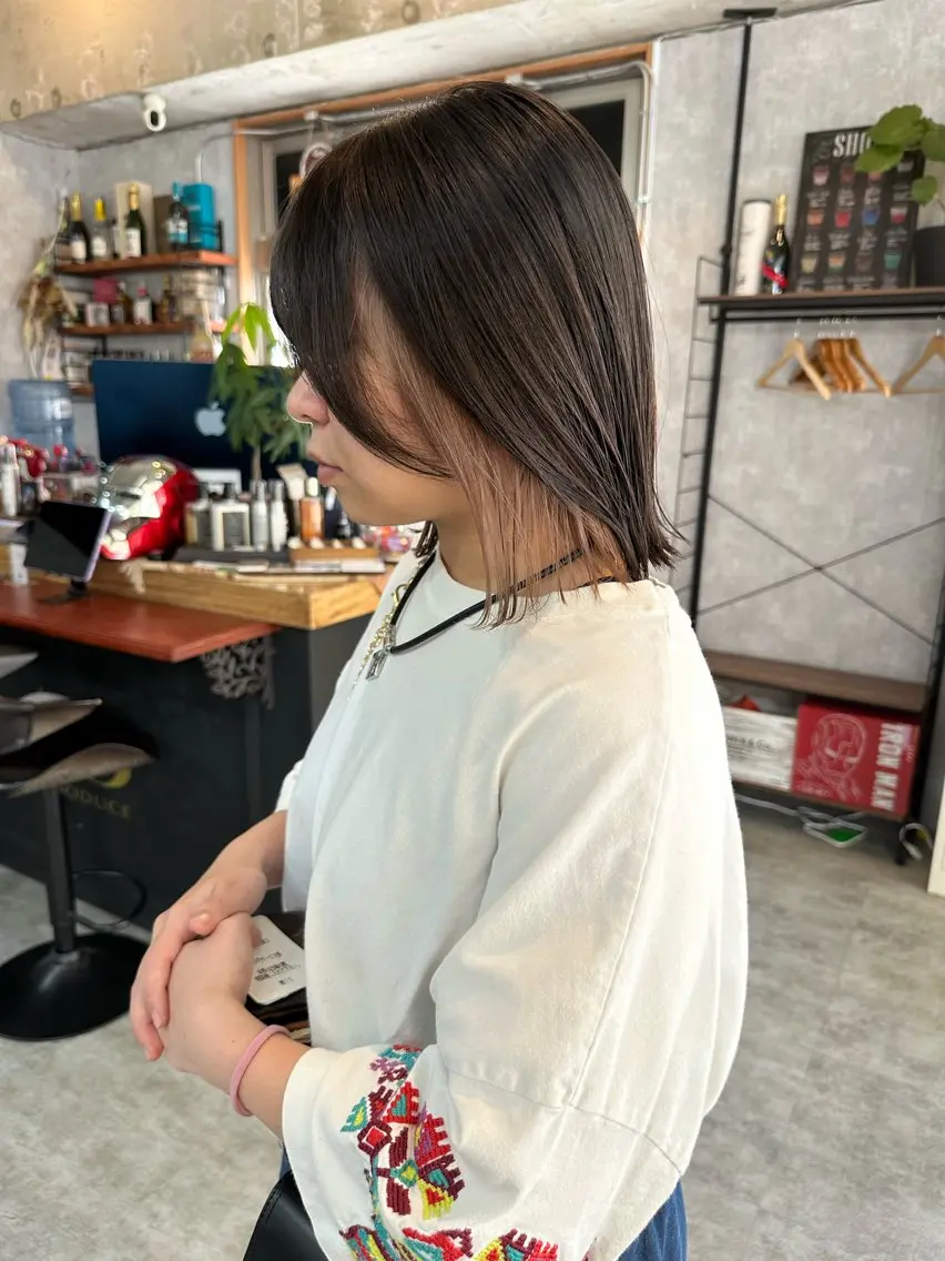ショート 切りっぱなしボブ ショートボブ ハンサムショート 丸みショート ボブ ヘアカラー モテ髪/ボブ/ショー ト/アダチフウトのヘアスタイル