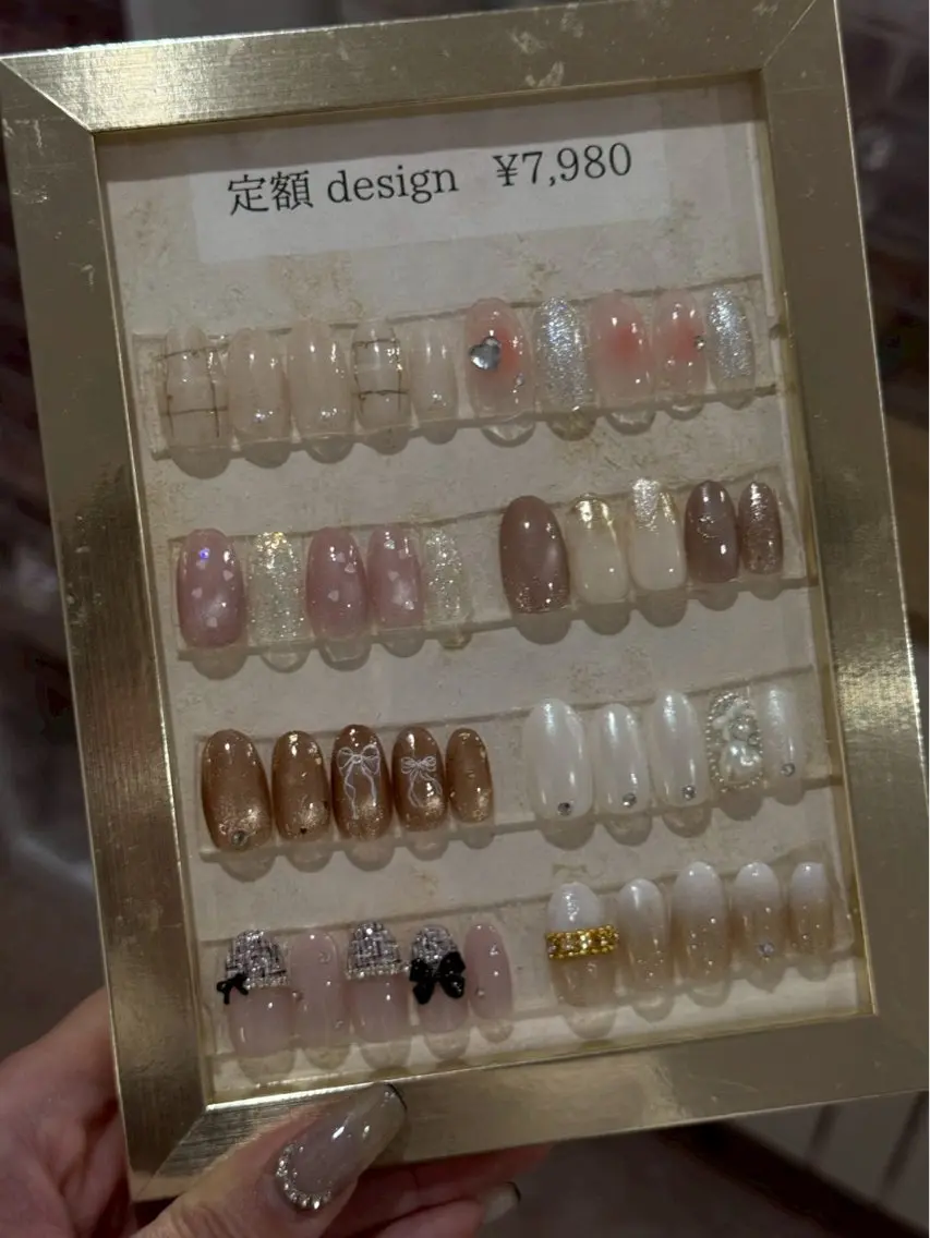 ⚠️メッセージにて予約確定【他店ソフトジェルオフ無料】定額デザイン¥4980の写真