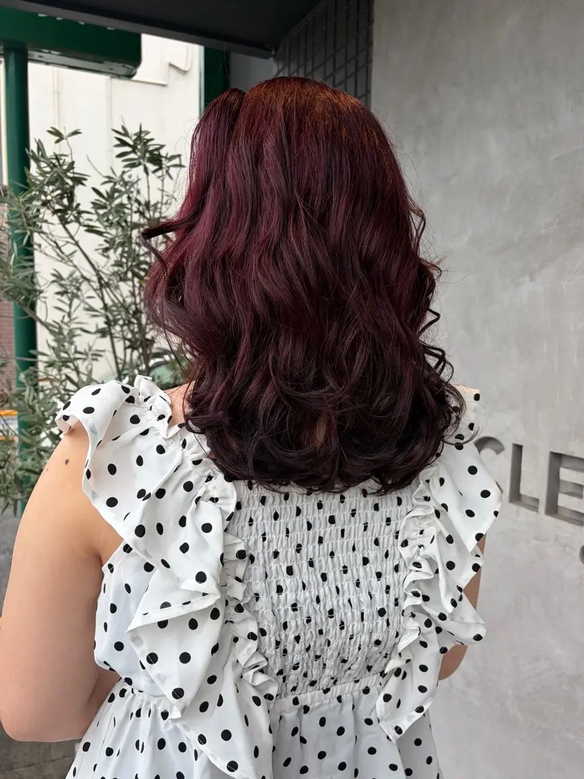 セミロング iroha/ レイヤーカットモデルのヘアスタイル