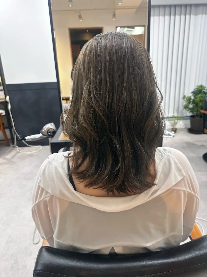 ミディアム カラー パーマ ヘアアレンジ メンズ キッズ レイヤーカット/ 巻ける縮毛矯正のヘアスタイル