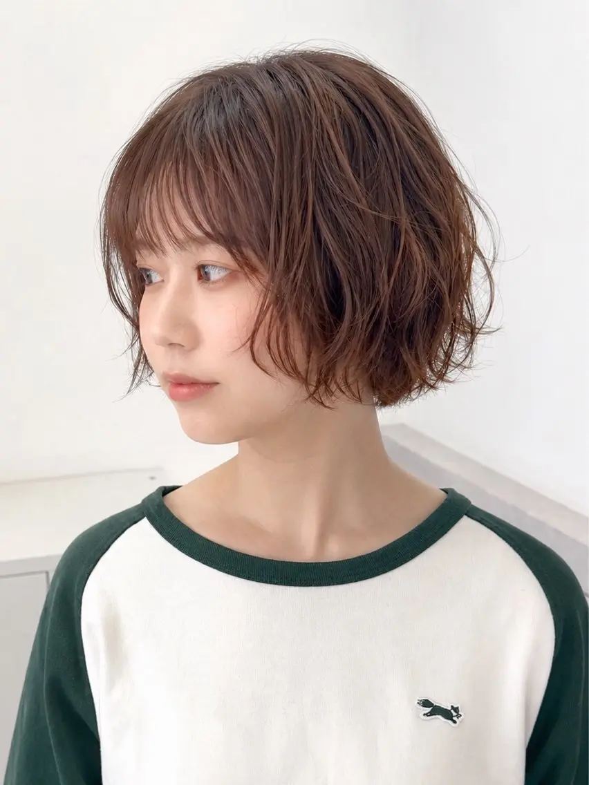 ショート カラー パーマ ボブ ショートのための 曲がる縮毛矯正のヘアスタイル