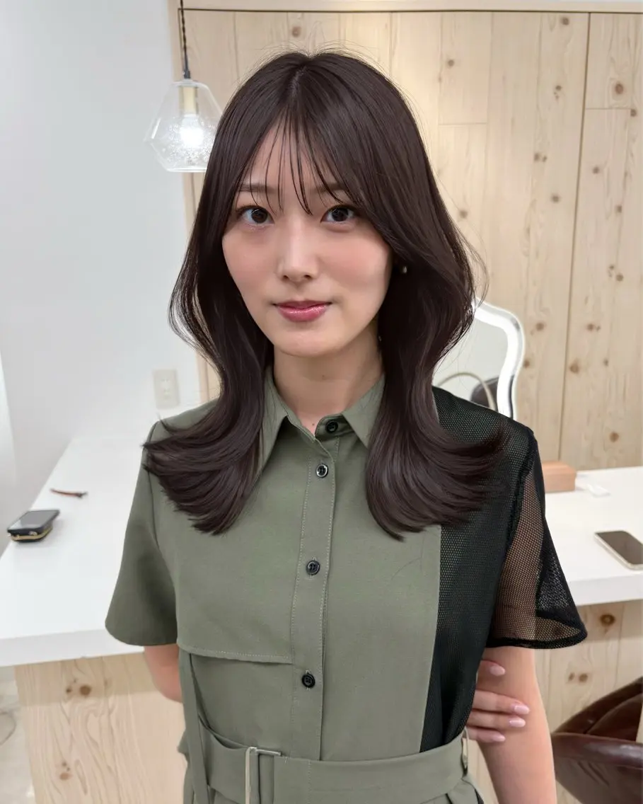 セミロング カラー カット ヘアカラー トリートメント ヘアセット 新宿/韓国ヘア/ 髪質改善ストレートのヘアスタイル