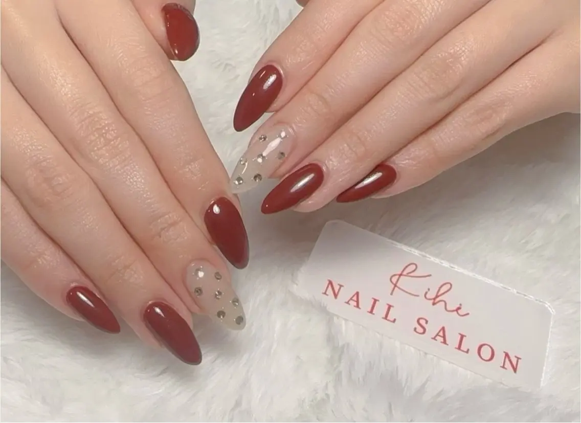ネイル フレンチネイル ジェルネイル グラデーション キラキラネイル 韓国ネイル 清水 ユナのネイルデザイン