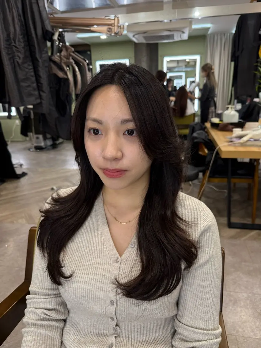 ロング パーマ 本場韓国ヘア🪽 Yenaイェナのヘアスタイル