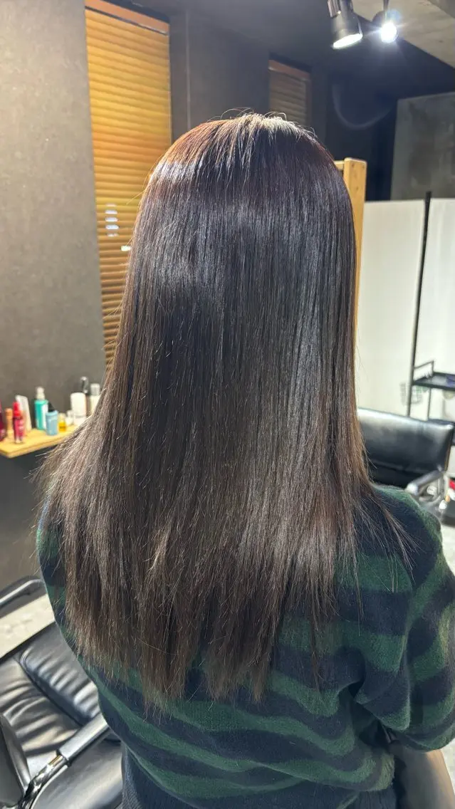 ミディアム カラー 𝐇𝐈𝐑𝐀 𝐘𝐀𝐌𝐀のヘアスタイル