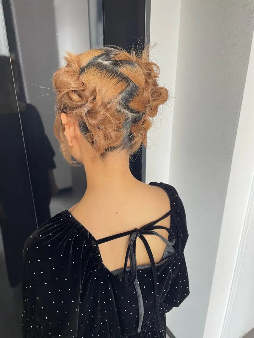 ミディアム ヘアアレンジ ヘアセット YUI/ ブリーチカラー🌷のヘアスタイル