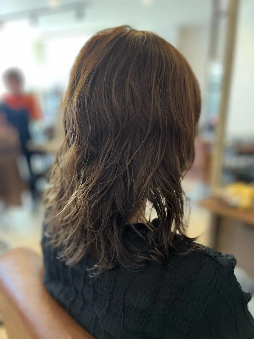 ミディアム カラー パーマ Cuthie 泉川のヘアスタイル