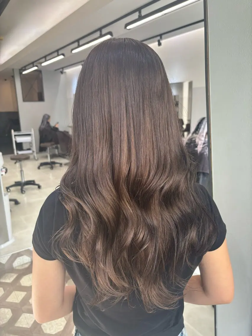 ロング カット ヘアカラー トリートメント ブリーチなしWカラー ヘアセット菜希のヘアスタイル
