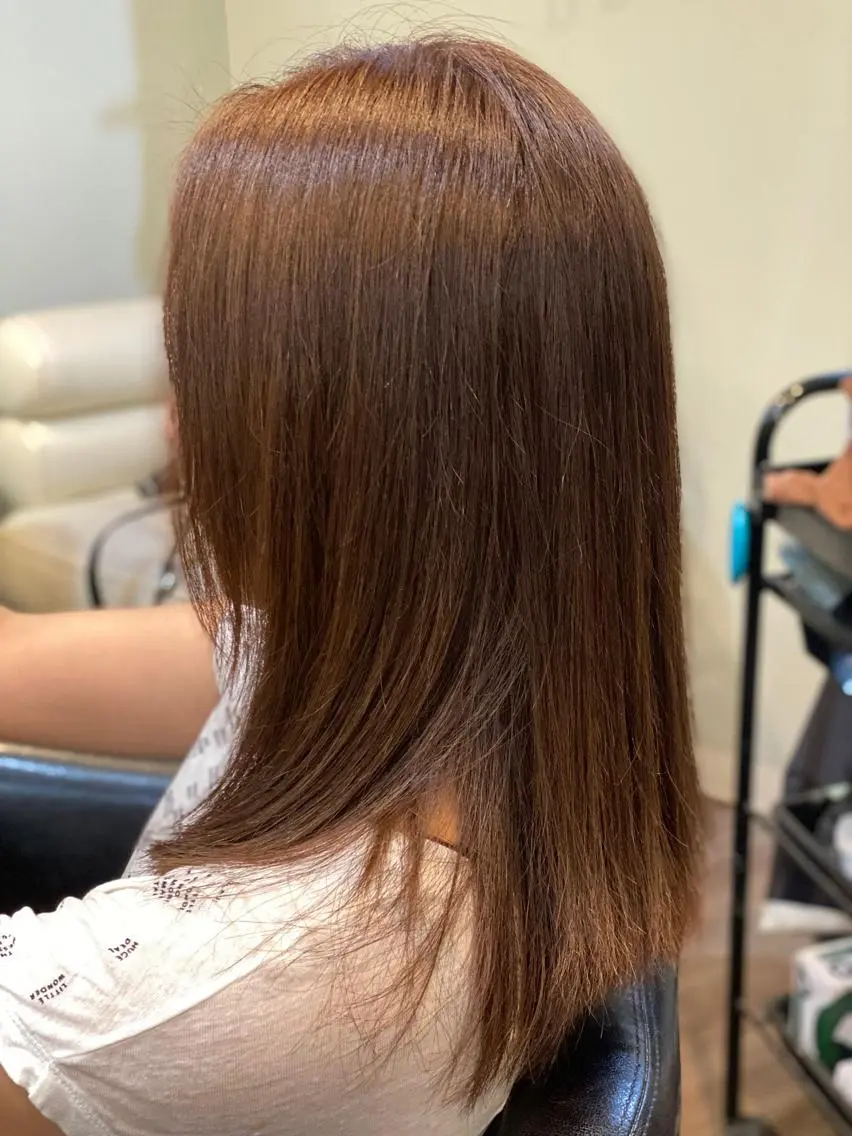 レディースカット　ロングレイヤーカットの写真