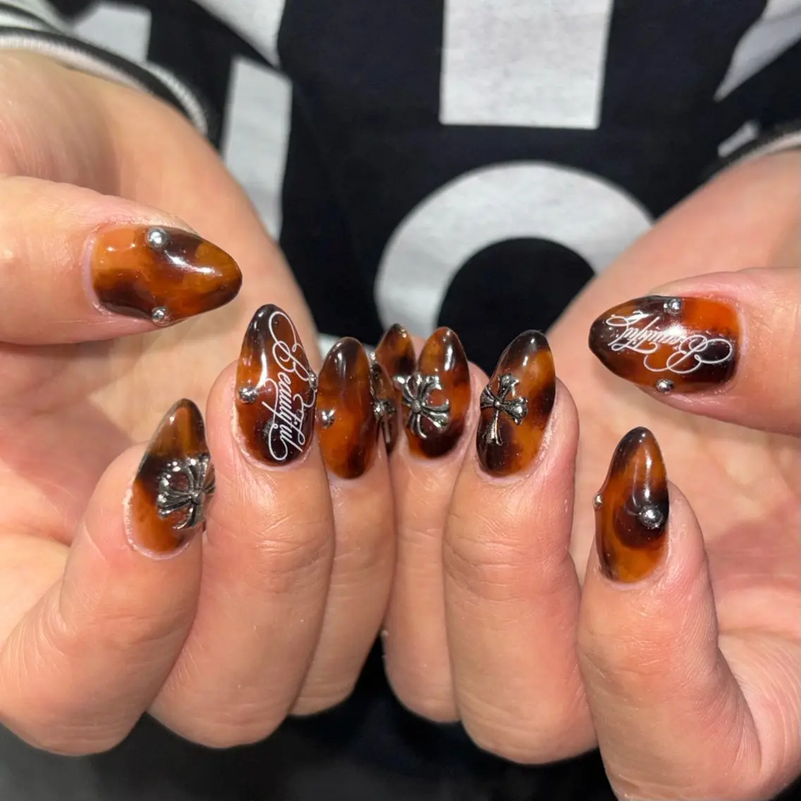 ネイル ハンドネイル 🪐富島彩夏 /海外nail🪐のネイルデザイン
