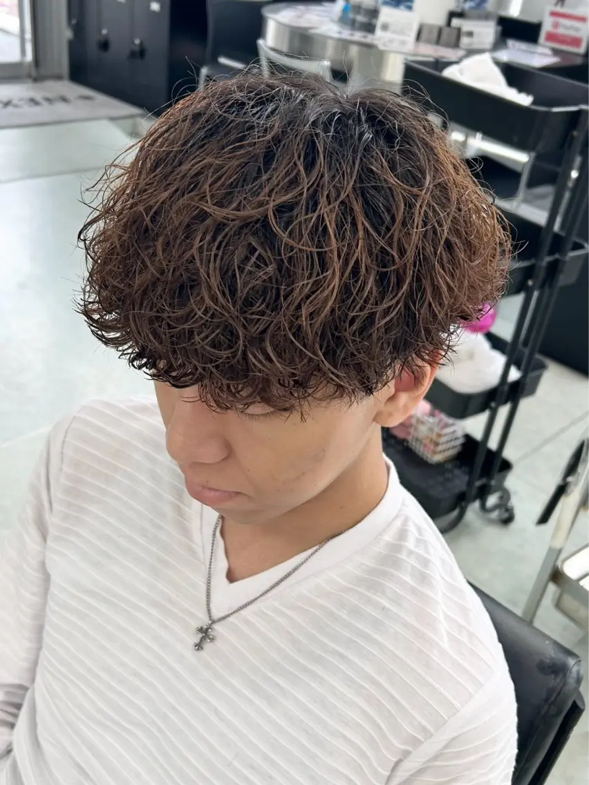 【練習モデル】パーマのみ(カットは入っておりません)(シャンプー込)の写真