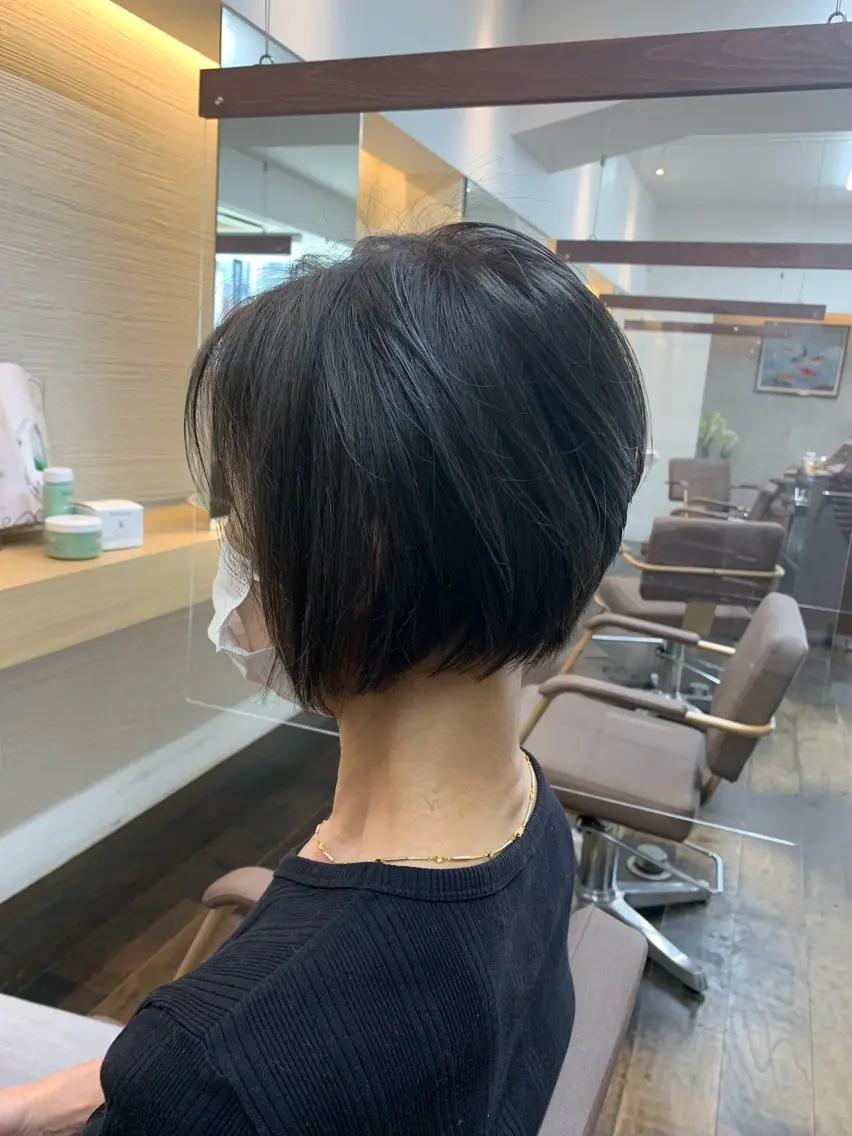 ショート 帰国しました🌏✈️ 西本 緋那乃のヘアスタイル