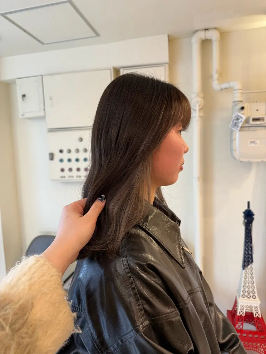 ミディアム ヘアカラー 八木 琴実のヘアスタイル